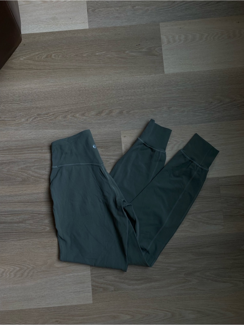 like new lululemon align joggers size 2